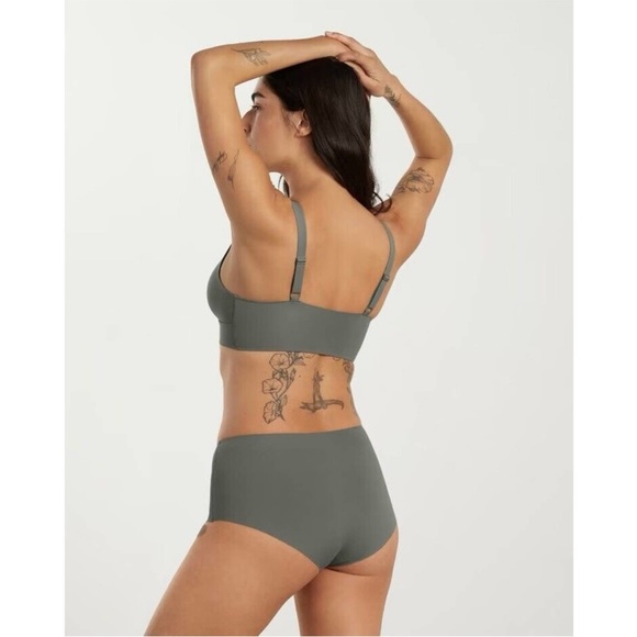 NWT Everlane Womens The Invisible High Rise Hipster Underwear Green Medium - Picture 4 of 11